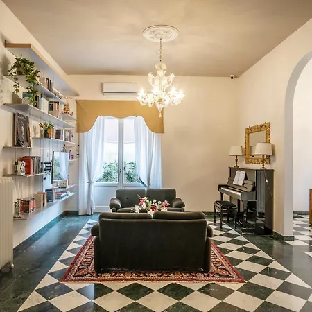 Giulia Villa